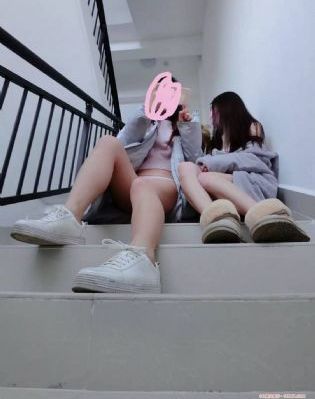偷拍国产露脸自拍_国产剧电影完整版在线观看